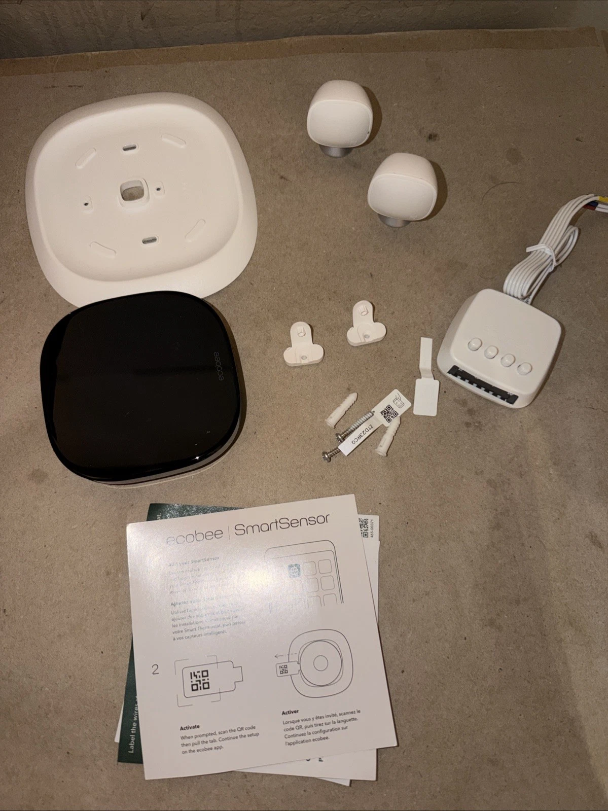 Ecobee Premium Smart Thermostat With 2 SmartSensors EB-STATE6VP-01 .Display Stor