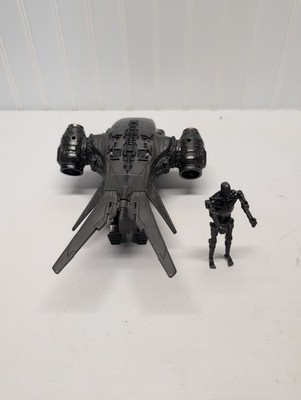 2009 Terminator Salvation Hunter Killer Vehicle w T-700 Figure