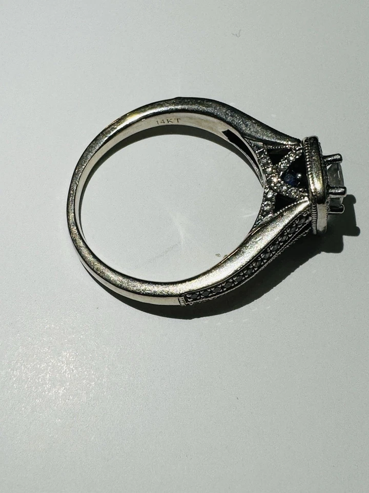 Vera Wang 14k And Diamonds Engagement Ring Size 8-8.25 - Image 4 of 4