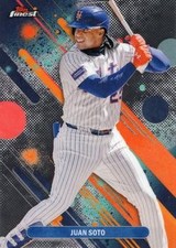 2025 Finest #39 Juan Soto BASE COMMON METS YANKEES