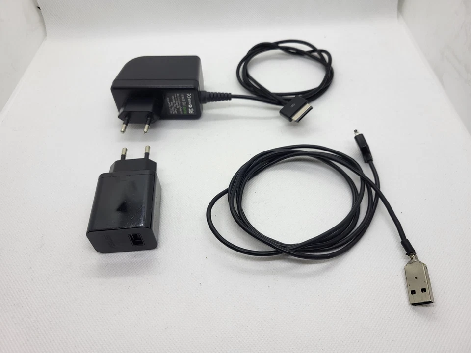 ASUS - Transformer Pad - TF300T - Mobile Docking - Tastatur incl.2xLadenetzteile - Bild 4 von 4