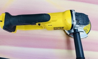 DEWALT DCG405B 20V Max XR Angle Grinder 4-1/2''