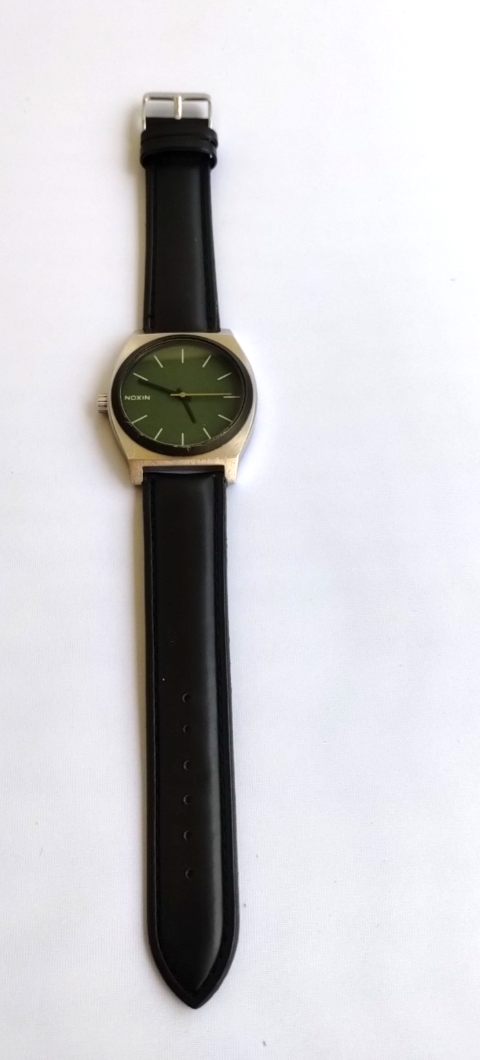 Nixon Minimal 17D Mens Green Watch 37mm New Band Battery