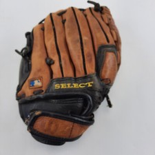 Wilson Baseball Glove RH Throw A2445 Select 11" Leather Adjustable Strap GC