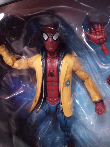 Marvel Legends MJ WATSON Zendaya & SPIDER-MAN Homecoming 2-Pack 2017 NEW - Picture 12 of 17
