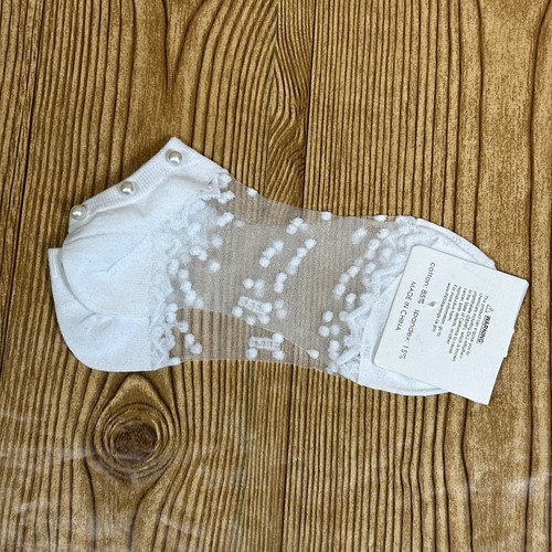 Sheer Floral Mesh Crew Socks Women’s One Size White Polka Dot Pattern - Picture 5 of 6