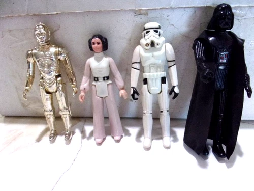 Vintage Star Wars Action Figures 1977 Kenner Lot of Four Darth Vader Leia etc.