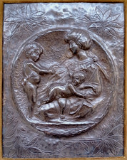 Antico sbalzo in rame, maternità.