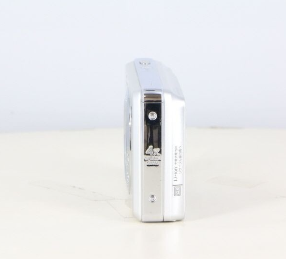Sony Cyber-shot DSC-W220 Silver 12.1MP Carl Zeiss Vario-Tessar