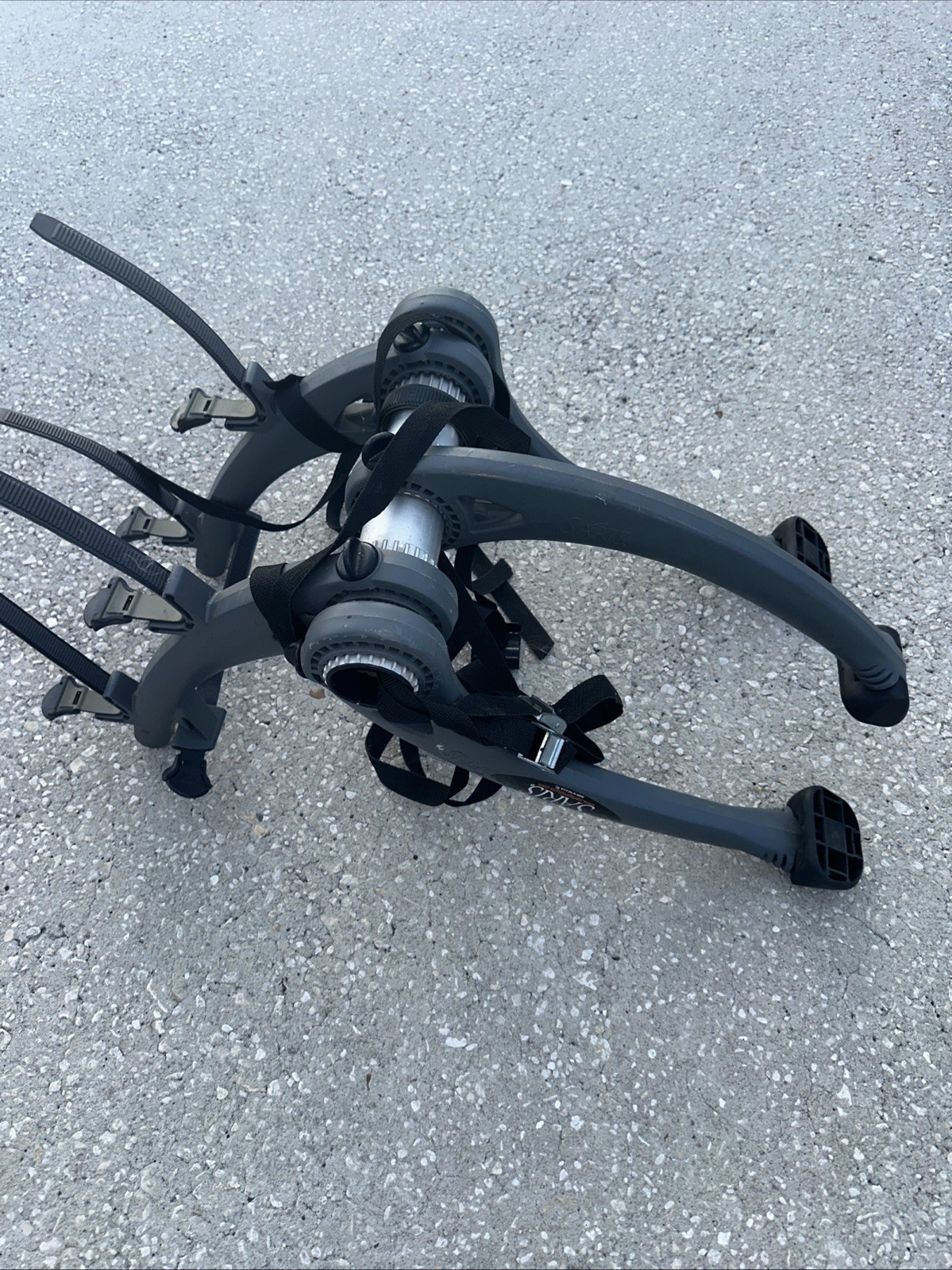 Saris Bones 2 Bike Rack Trunk Rear Mount Bicycle Car Truck Van Jeep Cycling