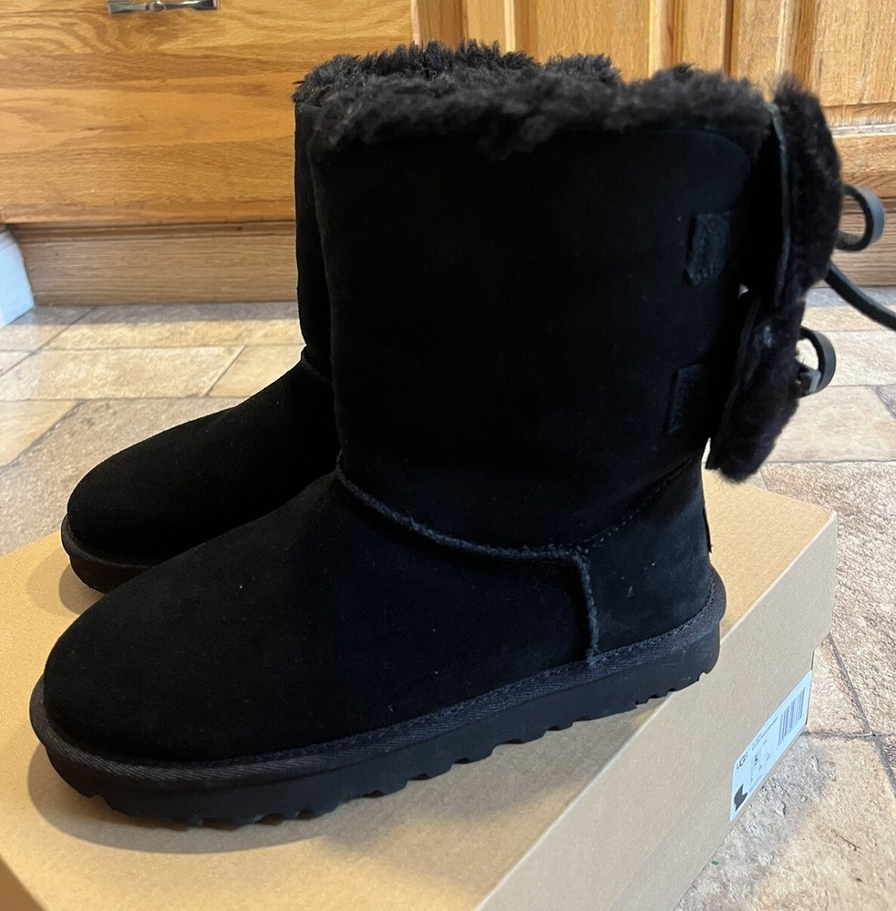UGG Boots Size 5 Double Bow Classic Black NEW In box