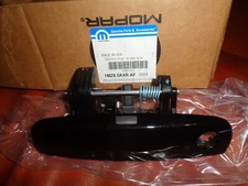 OEM MOPAR 1MZ85AXRAF 2011 2012 DODGE CHARGER CHALLENGER LH DOOR HANDLE NEW