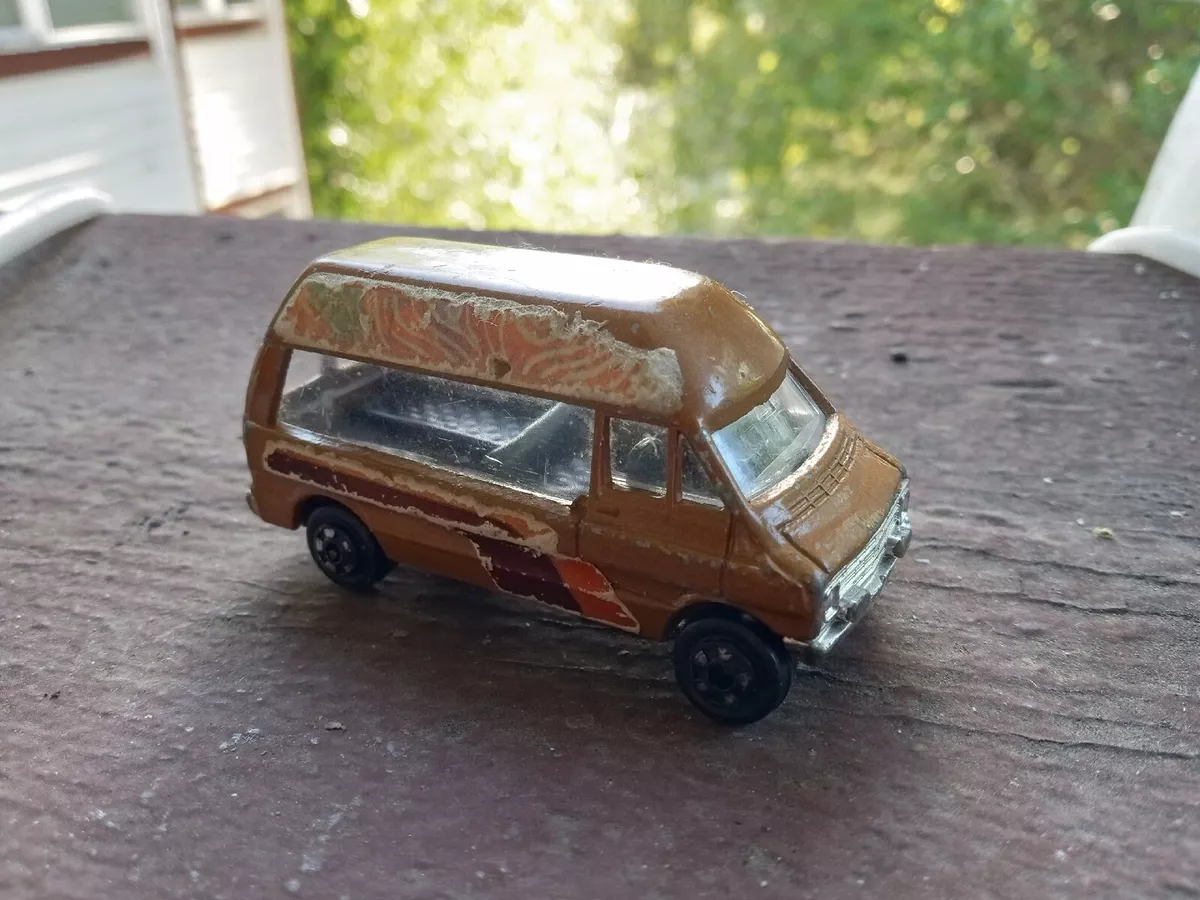 WHEATIES ZYLMEX P342 SUPER GOLD CHEVY SPORTSMOBILE VINTAGE MODEL DIECAST TOY CAR