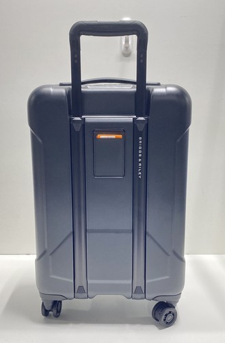 Briggs Riley Suitcase QU22SP-74 Black Polycarbonate Hard Shell Spinner