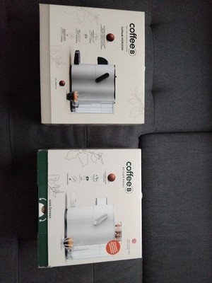 CoffeeB Horizon und CoffeB Globe Kapselmaschine graue farbe und weise farbe