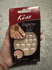Kiss Express On Toe Nails Short Length Stick On New In Box