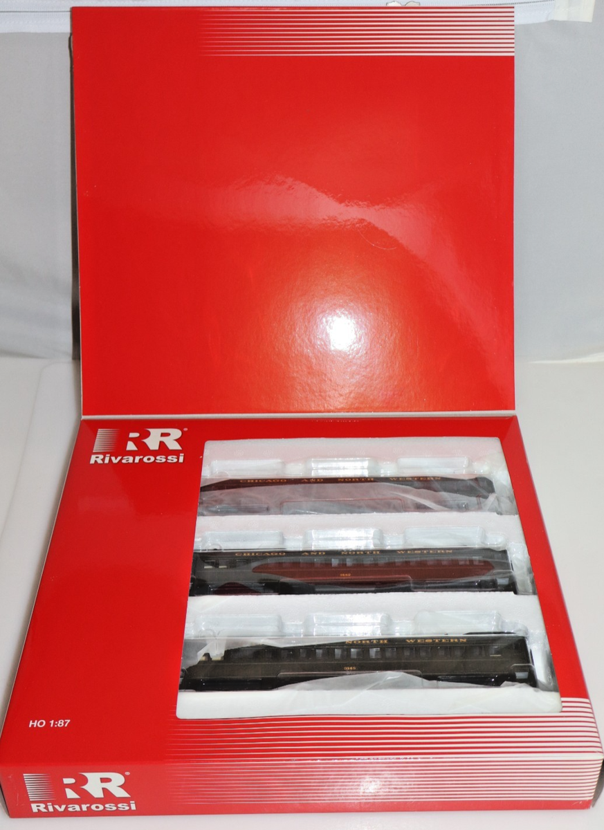 Rivarossi CNW 60' Coaches 3-Unit Set #HR4036 LN/Boxed | eBay