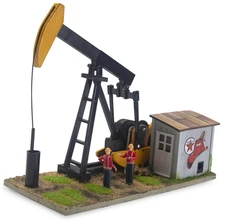 O Scale Realistic Moving Oil Beam Pump Building with Workers and Dog Weathered