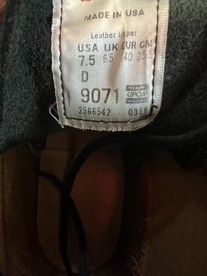 Nice Redwing Boots 9071 “TWO SIZES” One Boot 7.5D and One  display picture 1