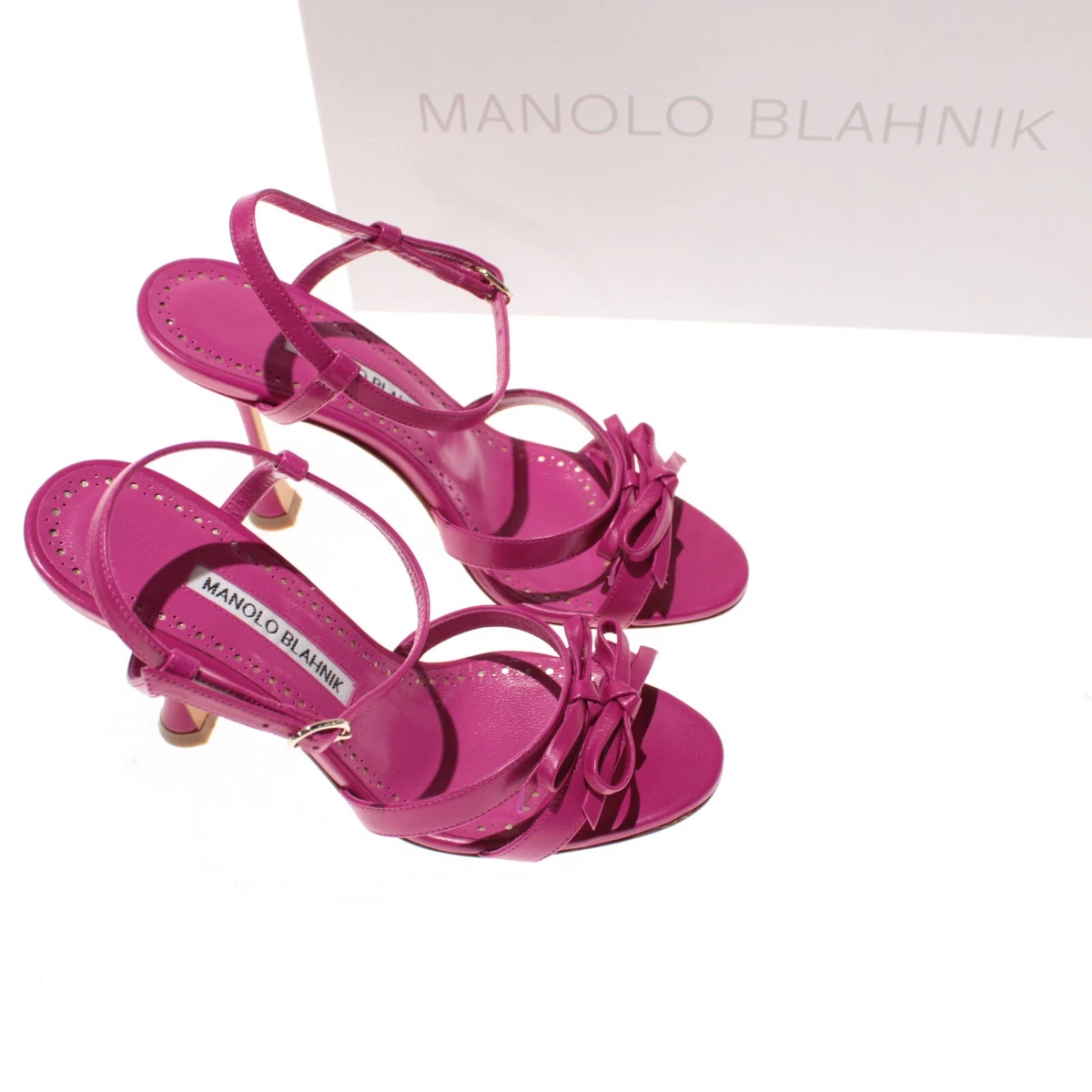 Manolo Blahnik NWB Heels Size 35 5 US In Solid Dark Pink Ircana With Bows