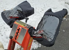 SP1 UNIVERSAL FIT SNOWBLOWER SNOWMOBILE WINDOWED WIND BLOCK HANDLEBAR MUFFS PAIR