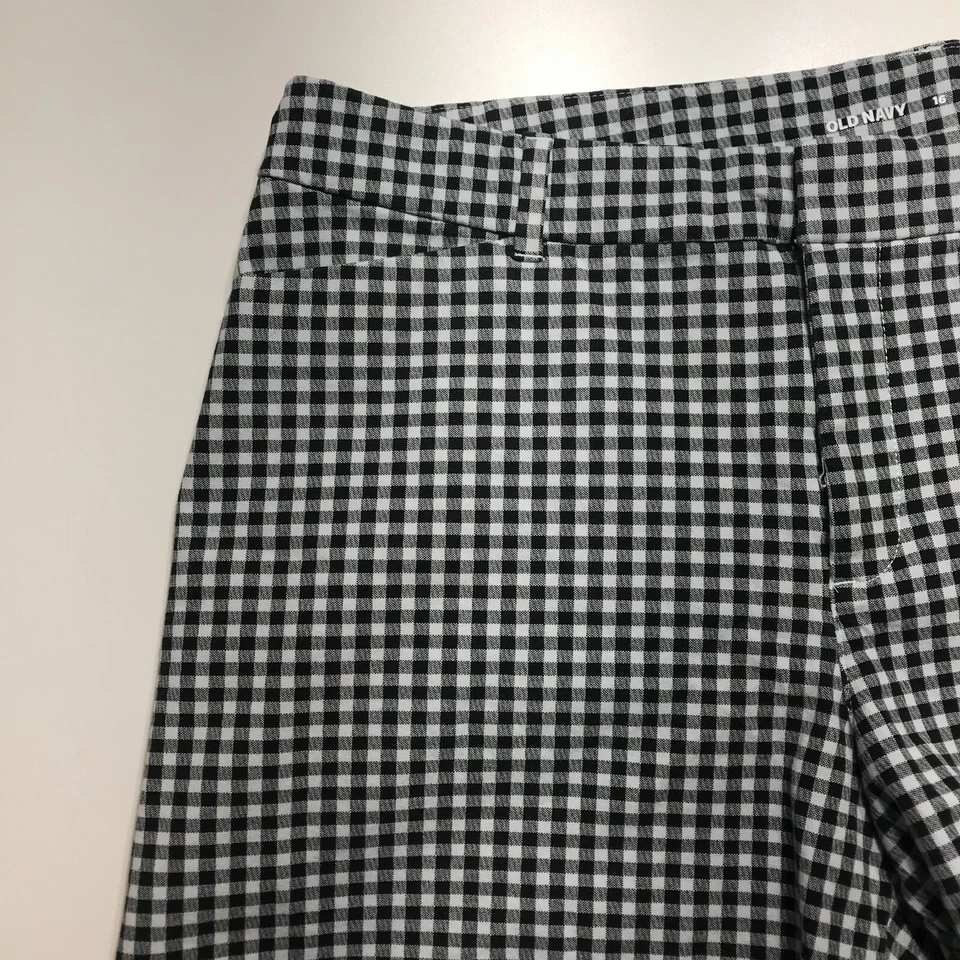 Шорты Old Navy с высокой талией Pixie черные белые имбирные секретные гладкие с карманами размер 16 - Изображение 4 из 4