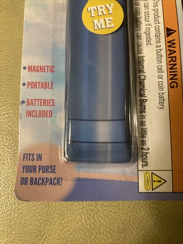 THIN FLASHLIGHT - Blue Magnetic Portable And Batteries Included - Picture 3 of 6