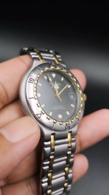 Vintage Roventa Henex Men's quartz watch. Come with two-tones