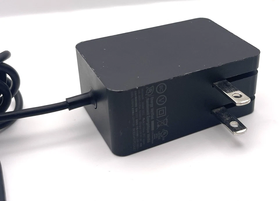 Genuine Microsoft Surface 2 Windows RT Wall Charger Model 1512 12V 24W 2A - Image 2 of 3