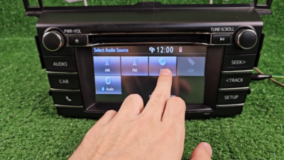 Toyota Rav4 13-18 CD Player Radio Display unit 86140-42110 Oem ID