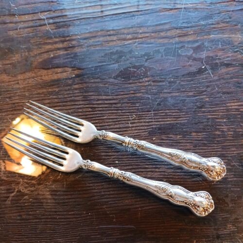 2 fourchettes à dîner anciennes 1847 Rogers Bros Vintage 1904 poignée creuse 7-5/8" - Photo 1/5