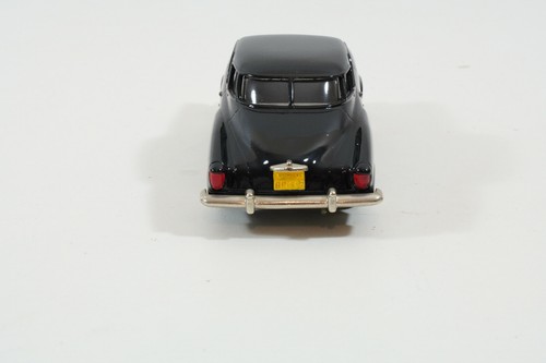 Brooklin Models BRK.17 1952 Studebaker Champion Starlight Coupe nero 1:43 - Foto 4 di 9