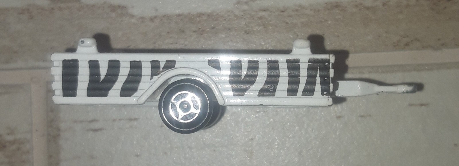 Foto 1 di 4