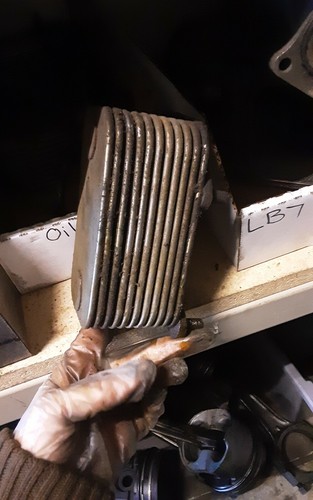 6.6L Duramax LB7/LMM Oil Cooler OEM | 19210615 - Picture 2 of 2