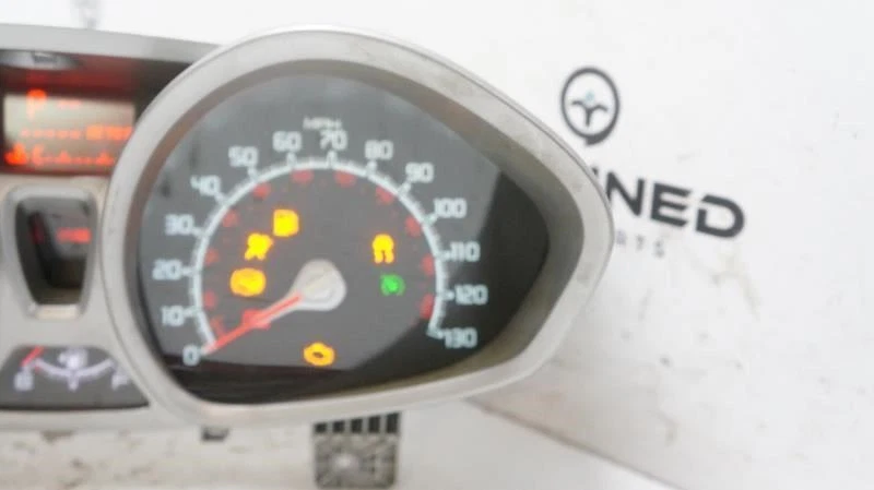 Cuadro de instrumentos medidor velocímetro Ford Fiesta 2012-2013 6 k DE8T-10849-CB fabricante original Foto 3 de 4