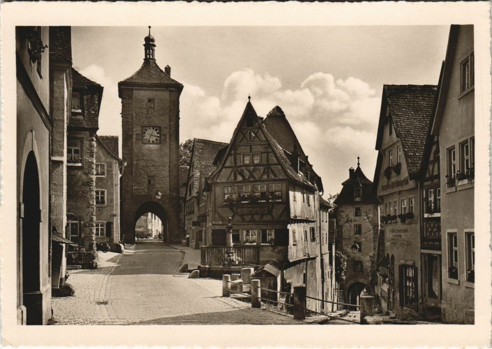 Old postcard AK Rothenburg Plonlein GERMANY (1077173)