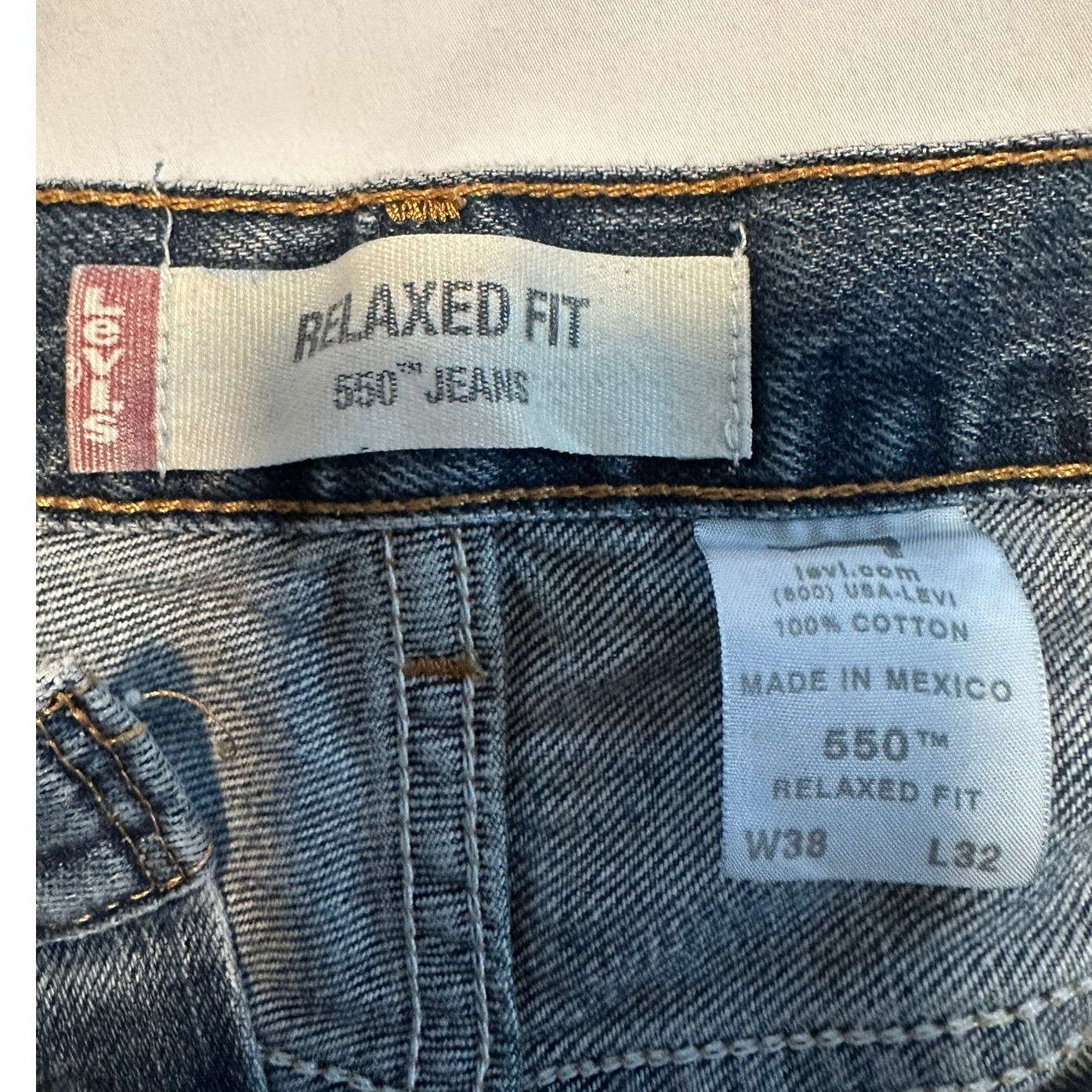 levi's Mens 550 Blue Denim Jeans Medium Wash 38 x 32 thumbnail 3