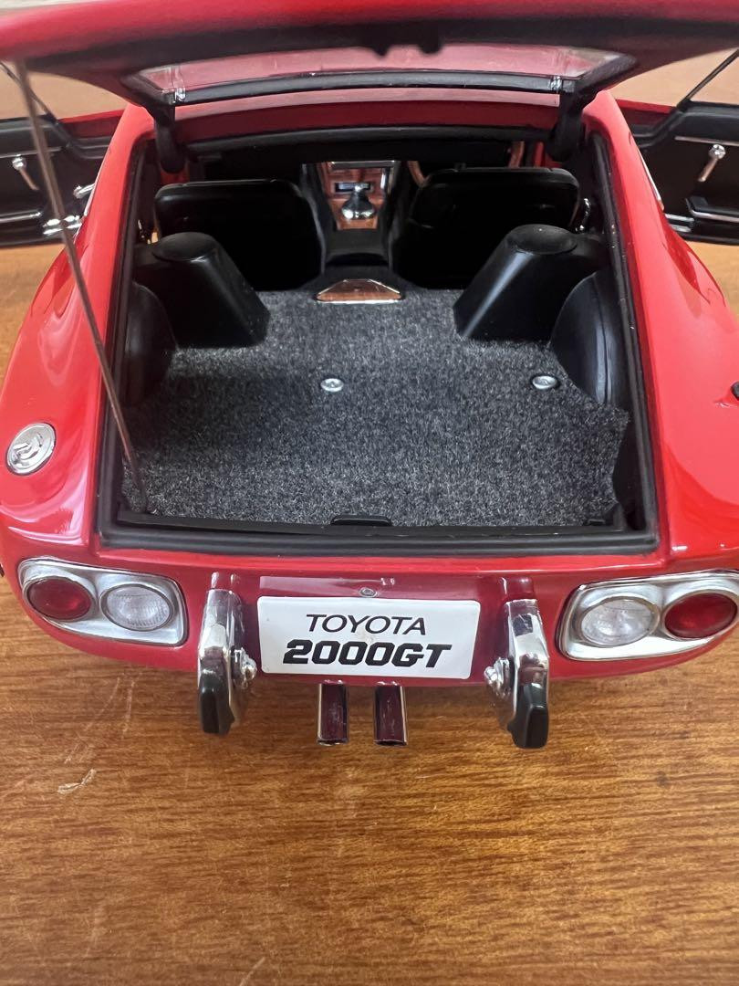 AUTO art オートアート TOYOTA 2000GT MILLENNIUM AUTOart 1/18 Toyota 2000GT White Coupe Upgraded Millennium