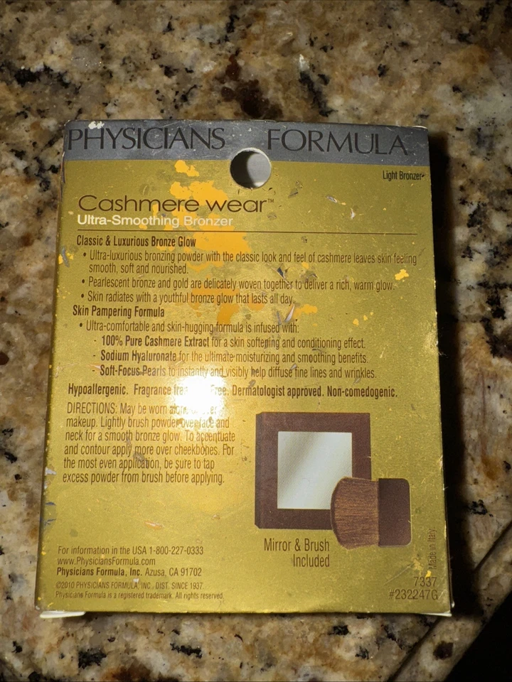 PHYSICIANS FORMULA Cashmere Wear Ultra Smoothing Bronzer LIGHT BRONZER 7337 - Image 2 of 4