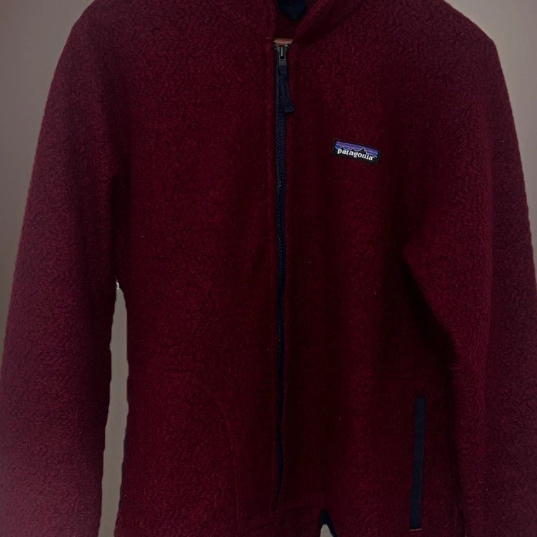 Patagonia Jacket Men Large Red(MAROON)Wool Woolyester Fleece  Outdoors Hiking  - Image 2 of 4