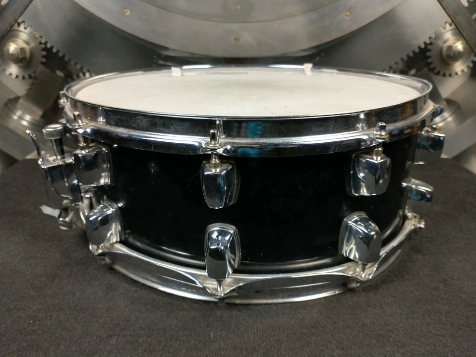 Tambor de laca negra ddrum Maple Shell 5,5" x 14" Foto 3 de 4