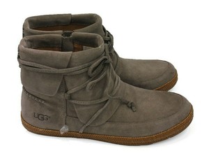 ugg moccasin boots womens