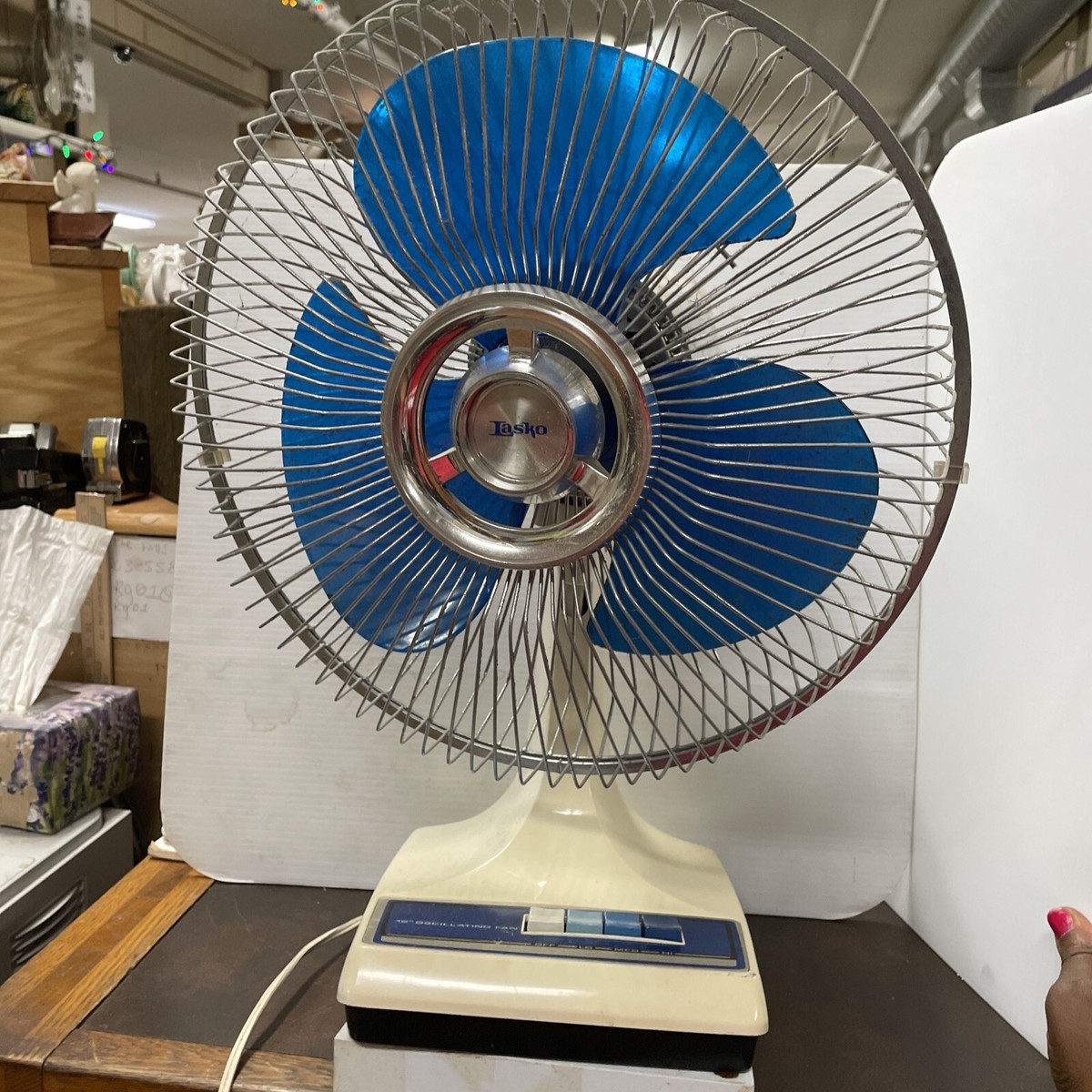 VTG Lasko 12” Oscillating Fan Galaxy Blue Blades Table Desk w/Wood