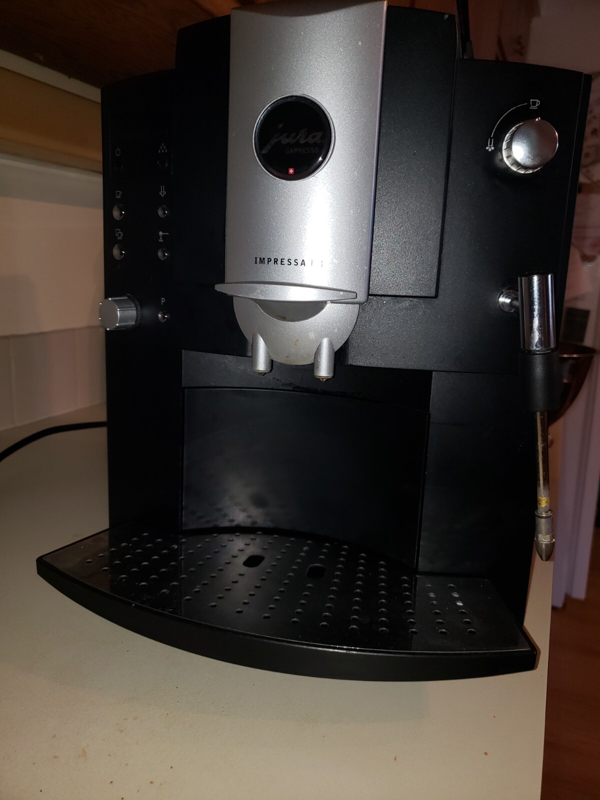 Jura Capresso IMPRESSA E8 Super Automatic Espresso Machine eBay