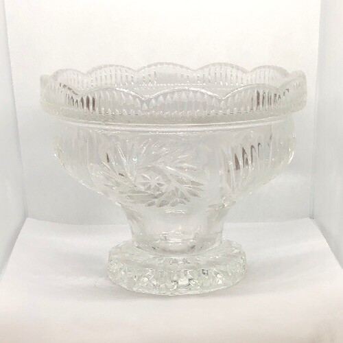 HERMOSO PLATO DE CARAMELO PEDESTAL DE VIDRIO PRENSADO BODA FESTONEADA - Imagen 3 de 5