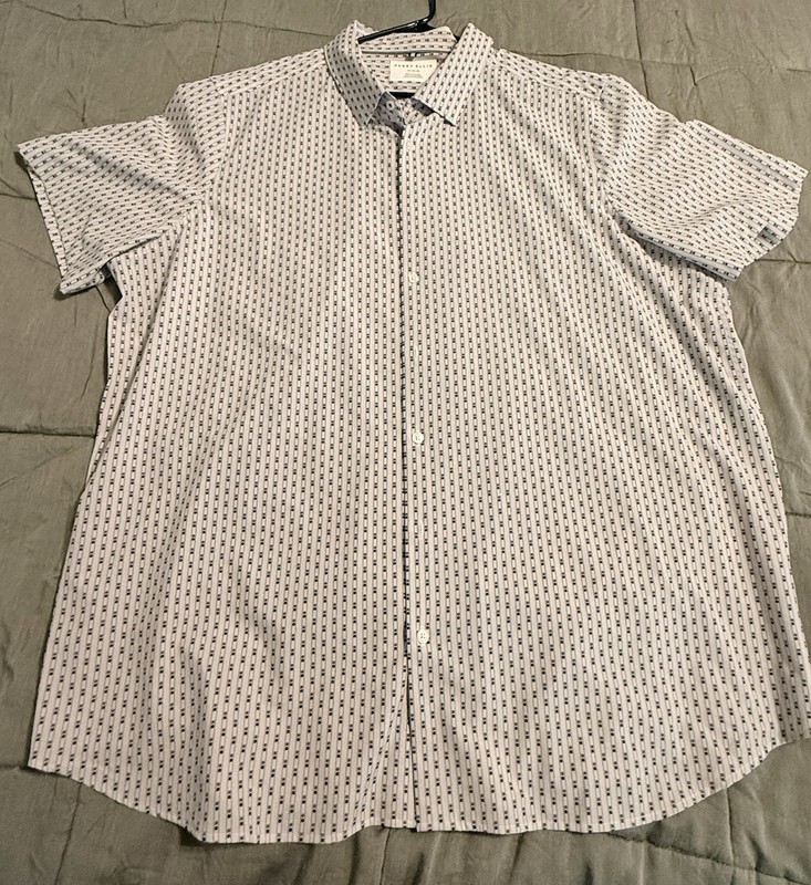 Perry Ellis Men's Short Sleeve Button-Down Shirt - Size 3X