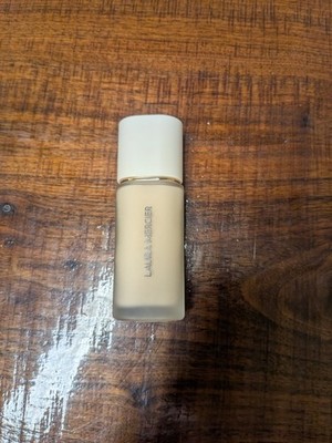 Laura Mercier Real Flawless Weightless Perfecting Foundation 0N1 Silk