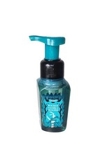 NEW Bath  Body Works "Wickedvanilla woods" foaming hand soapSize 8.75 oz