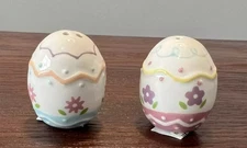 Cracker Barrel Mini Easter Egg Salt & Pepper Shakers Set