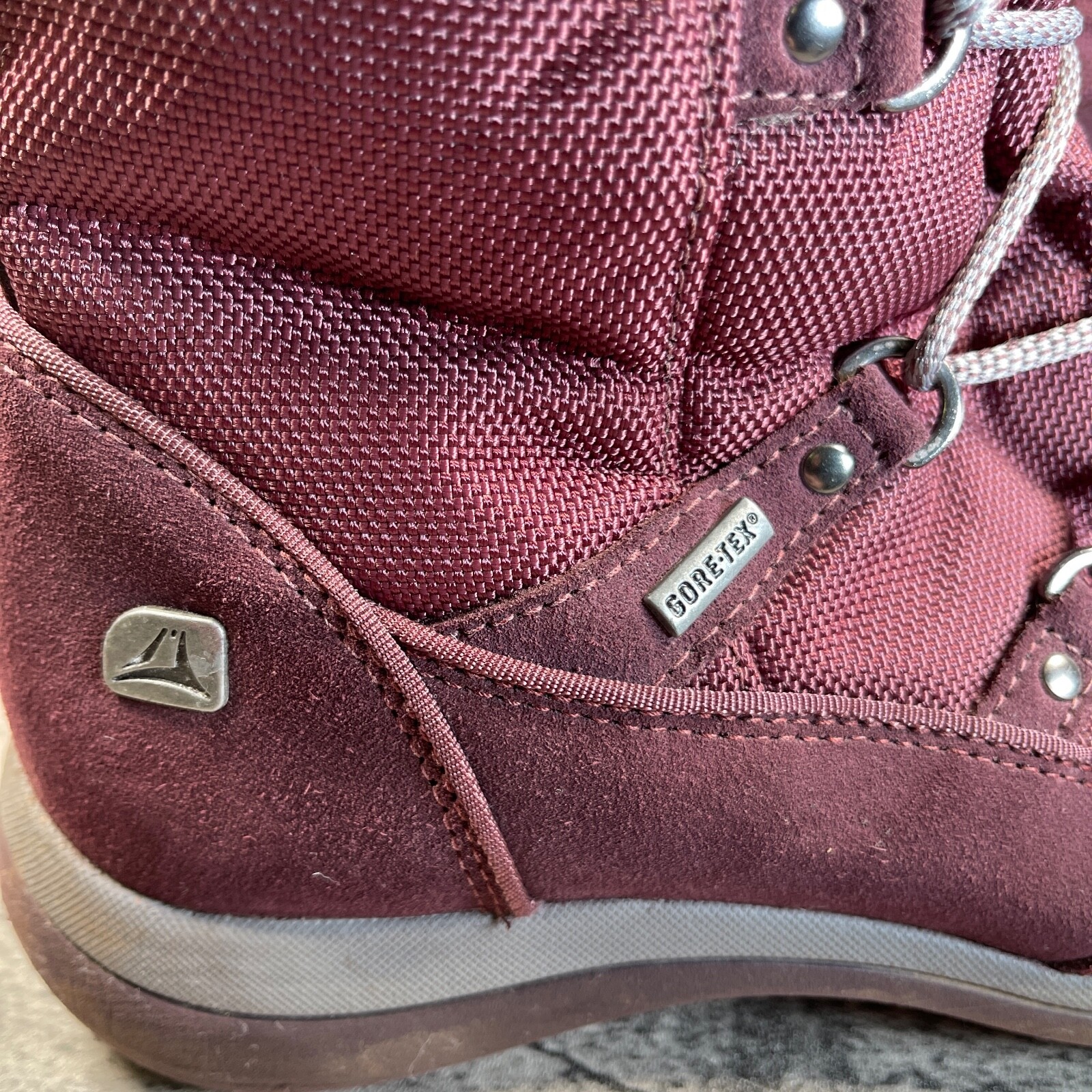 Clarks Wave Walk GoreTex Winter Lined Warm Snow Waterproof Boots Women